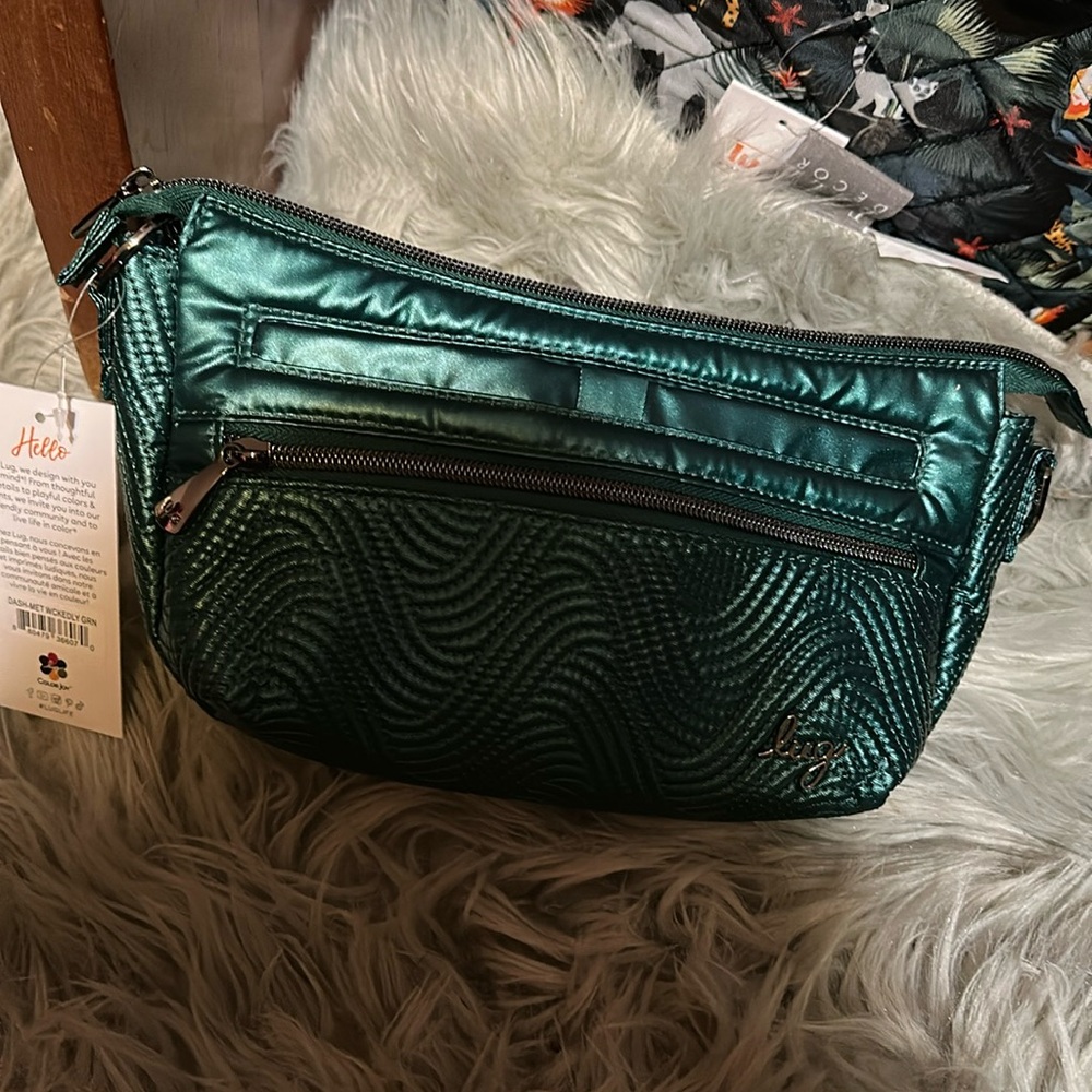 Metallic wicked green dash